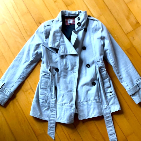 Cream Trenchcoat - Picture 1 of 3